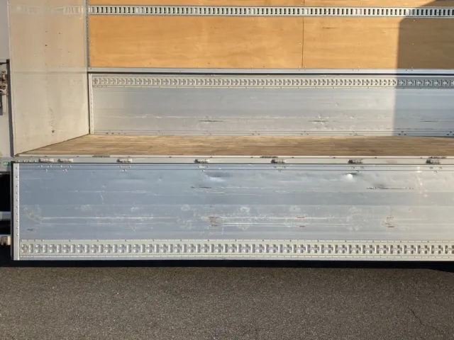 左アオリ裏(前方)の状態です。|いすゞ フォワード 2RG-FRR90T2(2WD)の写真48