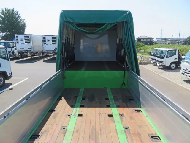 シートレール軽い歪みあるのか硬いです。（※撮影時2人で開閉）|トレクス  PLB34112改の写真12