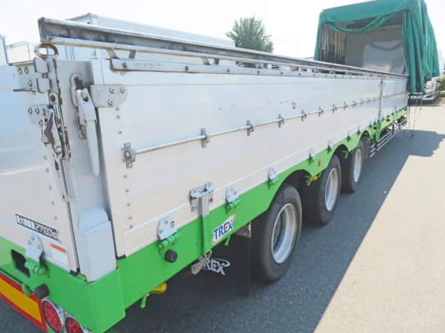 あおりにキズ・スレ・があります。|トレクス  PLB34112改の写真35