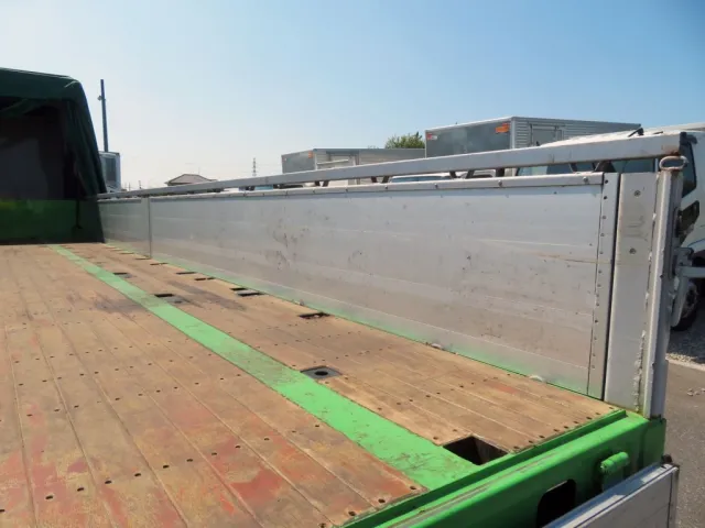 あおり内側にキズ・ヘコミ・スレがあります。|トレクス  PLB34112改の写真37