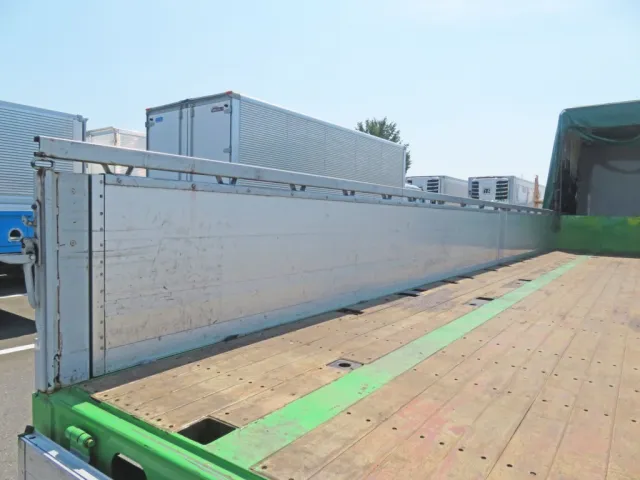 あおり内側にキズ・ヘコミ・スレがあります。|トレクス  PLB34112改の写真39