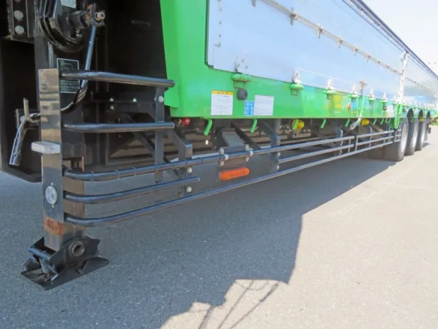 サイドバンパーに軽いサビ・小さいキズがあります。|トレクス  PLB34112改の写真42