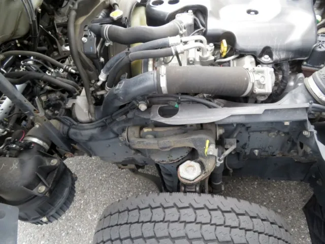 脚周りにサビがあります。|いすゞ エルフ TRG-NLR85AN(2WD)の写真42