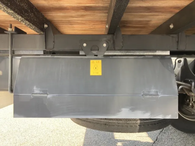 工具箱の状態です。|日野 レンジャー 2PG-FE2ACAの写真25