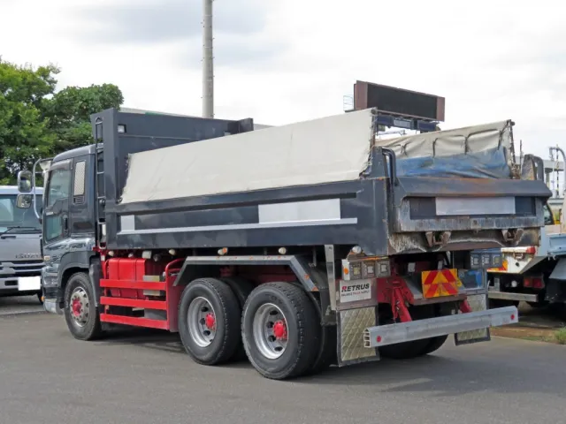 いすゞ ギガ QKG-CXZ77ATの写真3