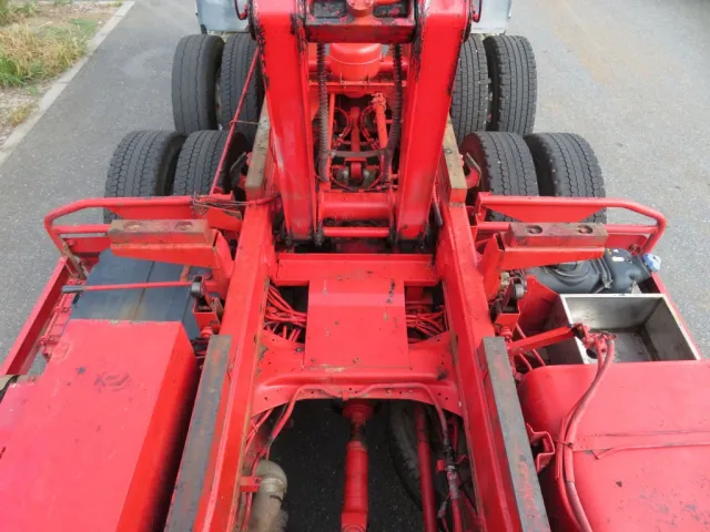 いすゞ ギガ QKG-CXZ77ATの写真10