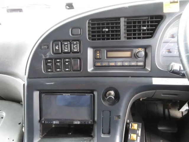 インパネ周りの状態です。|いすゞ ギガ QKG-CXZ77ATの写真29