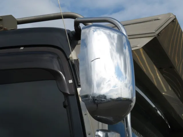 運転席側サイドミラーにキズがあります。|いすゞ ギガ QKG-CXZ77ATの写真42