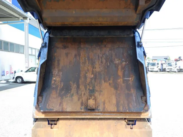 排出板の状態です。|日野 デュトロ TKG-XZU600X(2WD)の写真10
