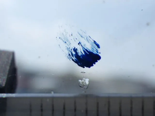 フロントガラスに小キズがあります。|日野 デュトロ TKG-XZU600X(2WD)の写真17