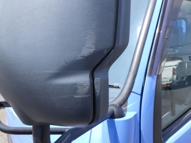 助手席側ミラーにキズがあります。|日野 デュトロ TKG-XZU600X(2WD)の写真29
