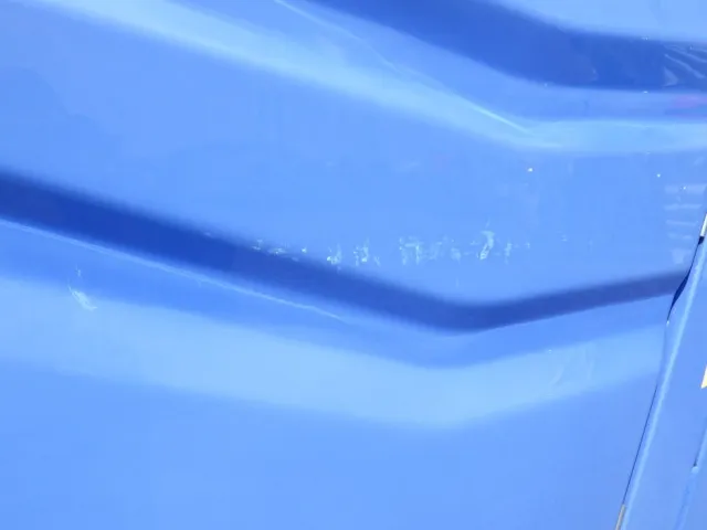 左右のボディー後方カバーにキズがあります。|日野 デュトロ TKG-XZU600X(2WD)の写真32