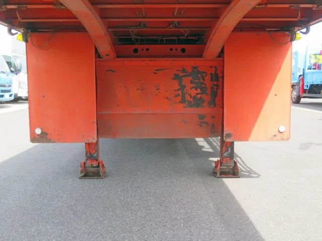 前方下廻りに塗装の剥がれ・軽いサビがあります。|トレクス  PFG339EWの写真13