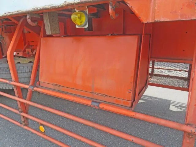 工具箱付きです。|トレクス  PFG339EWの写真16