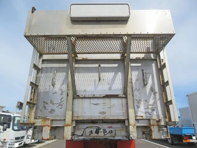 前方のプロテクターにキズ・スレ・サビがあります。|トレクス  PFG339EWの写真21