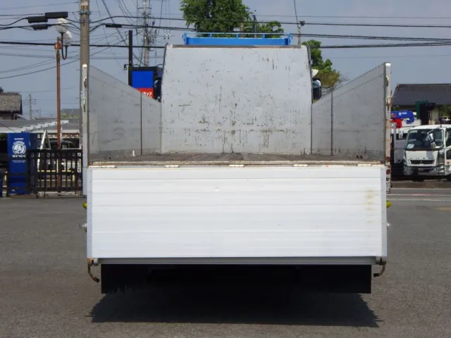 荷台全体の状態です。|いすゞ ギガ PKG-CYL77V8の写真9