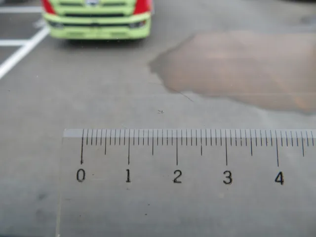 フロントガラス中央付近に小キズがあります。|日野 レンジャー 2PG-FE2ABAの写真13