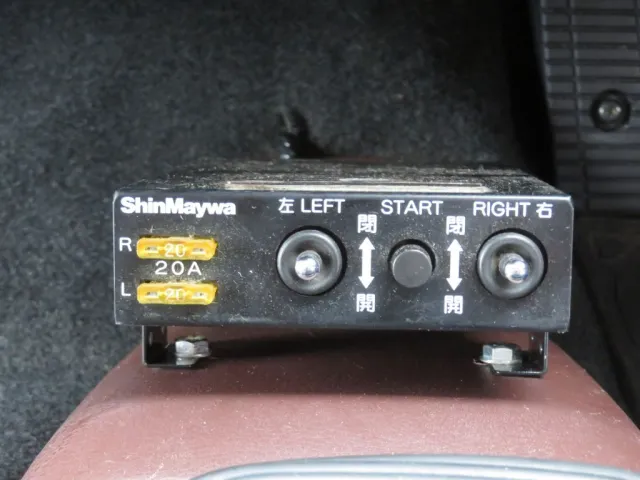 コボレーンの操作スイッチです。|日野 レンジャー 2PG-FE2ABAの写真22