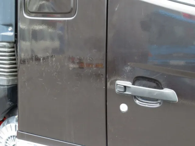 助手席側クォーターパネルに看板日焼け跡があります。|日野 レンジャー 2PG-FE2ABAの写真31