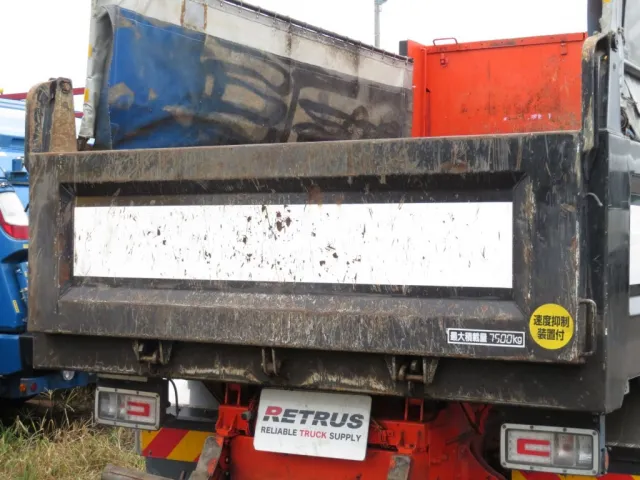 リアゲート廻りに状態です。|日野 レンジャー 2PG-FE2ABAの写真40