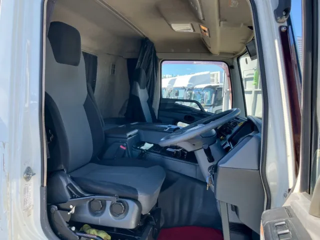 三菱 スーパーグレート QKG-FV60VXの写真6