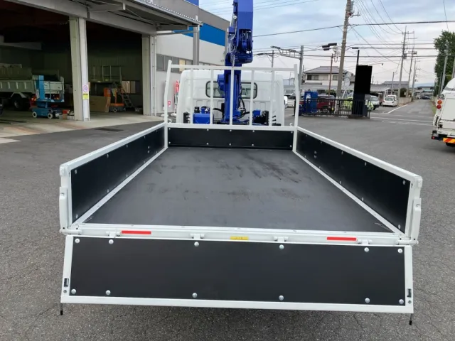 三菱 キャンター 2RG-FEB80(2WD)の写真9