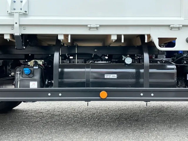 三菱 キャンター 2RG-FEB80(2WD)の写真13