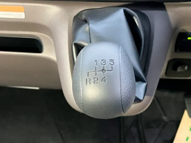 三菱 キャンター 2RG-FEB80(2WD)の写真16