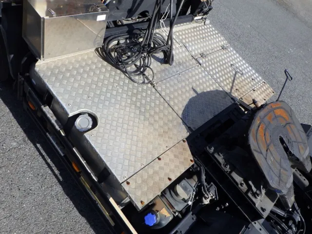 踊り場の状態です。|いすゞ ギガ QKG-EXD52BDの写真9