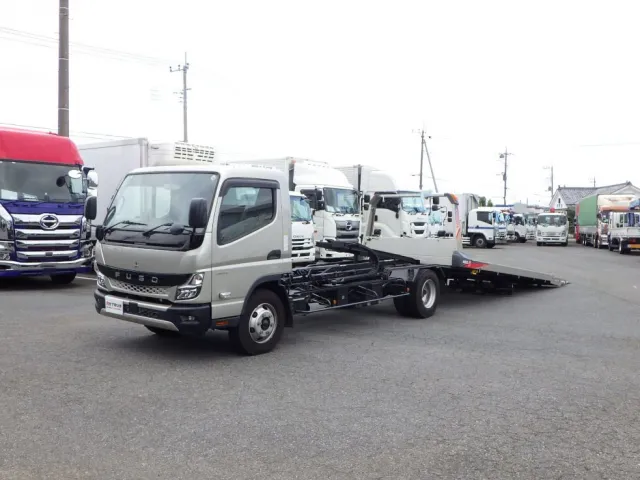 三菱 キャンター 2PG-FEB80(2WD)の写真1