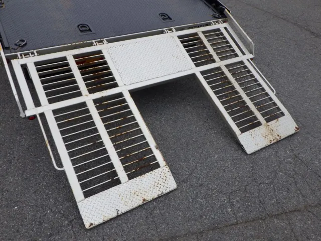 歩み板の状態です。|三菱 キャンター 2PG-FEB80(2WD)の写真13