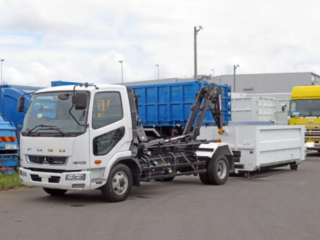 三菱 ファイター 2KG-FK71F(2WD)の写真2