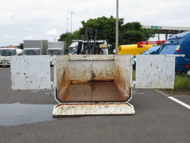 コンテナは3方開きです。|三菱 ファイター 2KG-FK71F(2WD)の写真18