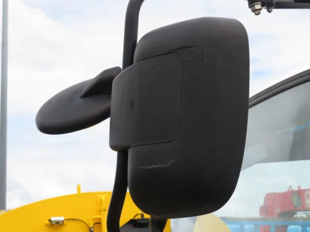 助手席側サイドミラーカバーに細かいキズがあります。|三菱 ファイター 2KG-FK71F(2WD)の写真29