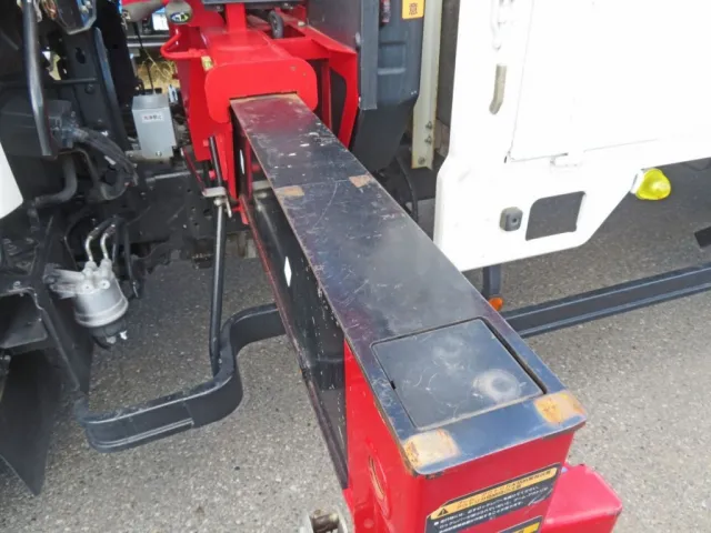 アウトリガー上部に小さいキズがあります。（左右）|日野 レンジャー 2KG-FD2ABA(2WD)の写真47