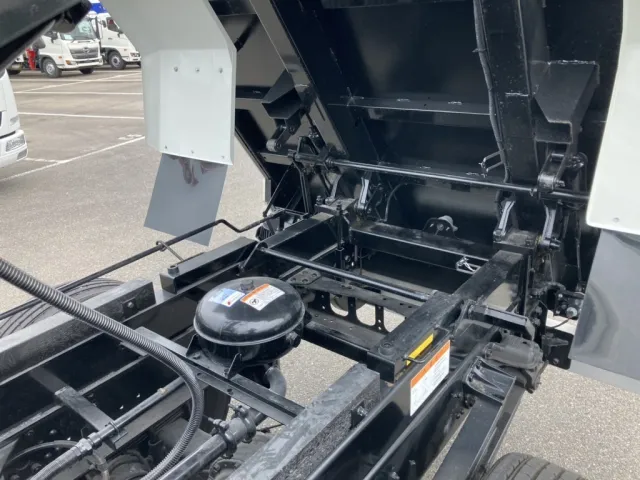 シャーシ周りの状態です。|三菱 ファイター 2KG-FK62FZの写真17