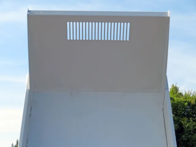 いすゞ エルフ 2RG-NJR88AT(2WD)の写真8