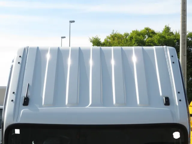 いすゞ エルフ 2RG-NJR88AT(2WD)の写真19