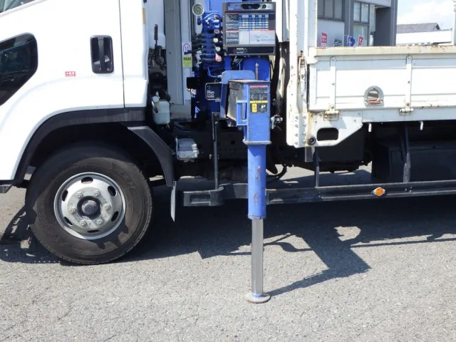 アウトリガーの状態です。|いすゞ フォワード PKG-FRR90S1(2WD)の写真11