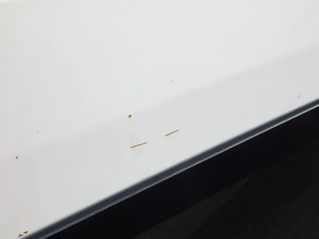 助手席側ドアにキズ・サビがあります。|いすゞ フォワード PKG-FRR90S1(2WD)の写真24