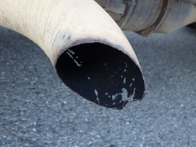 テールに腐食があります。|いすゞ フォワード PKG-FRR90S1(2WD)の写真46