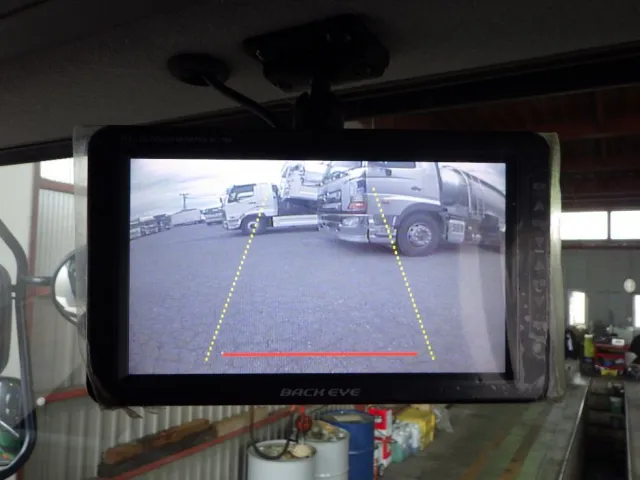 液晶バックモニター付きです。|UDトラックス クオン QPG-CD5ZLの写真14