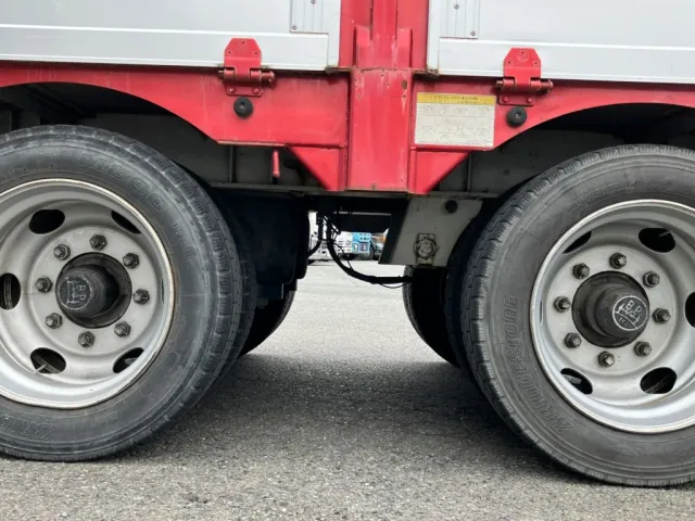 タイヤ間の状態です。|トレクス  PLG241BCの写真5