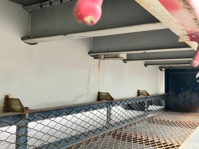 フレームとネタの状態です。サビがあります|トレクス  PLG241BCの写真6