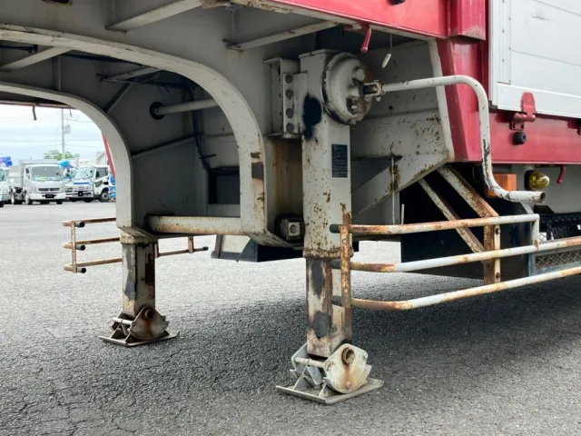 補助脚は手動式です。サビがあります|トレクス  PLG241BCの写真25