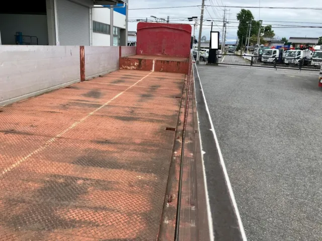 左右アオリにふくらみがあります。|トレクス  PLG241BCの写真46