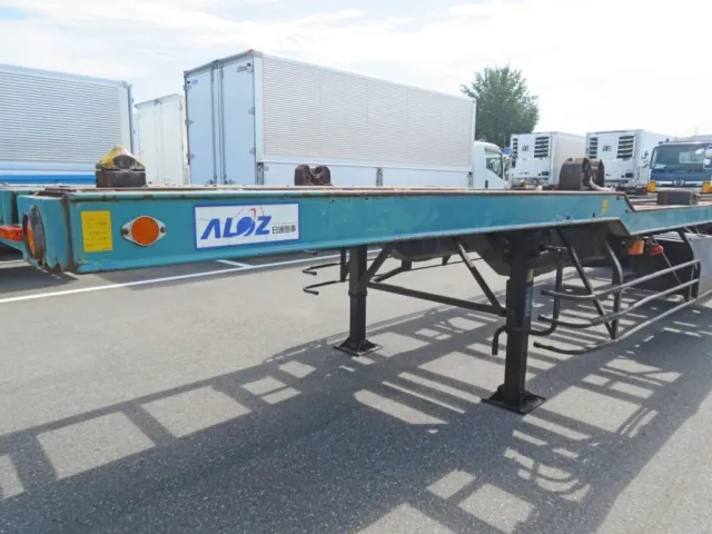 サイドレールに小さい塗装の剥がれ・小さいキズ・サビがあります。|日通  NT2340改の写真38