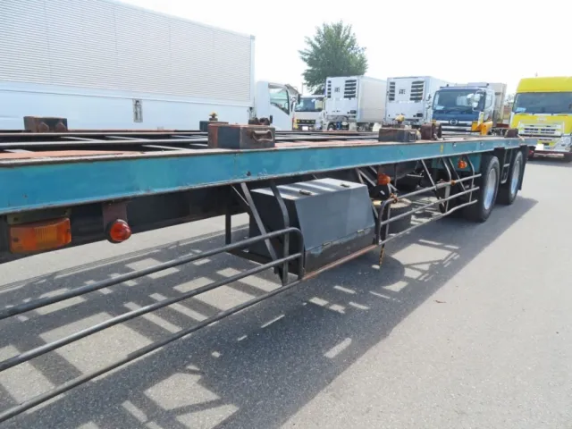 サイドレールに塗装の剥がれ・小さいキズ・サビがあります。|日通  NT2340改の写真39