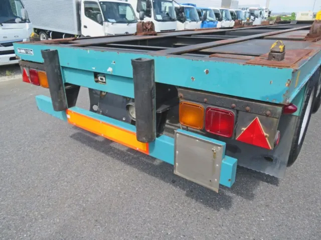 後方周りの状態です。（細かいキズ・少し塗装の剥がれがあります）|日通  NT2340改の写真43