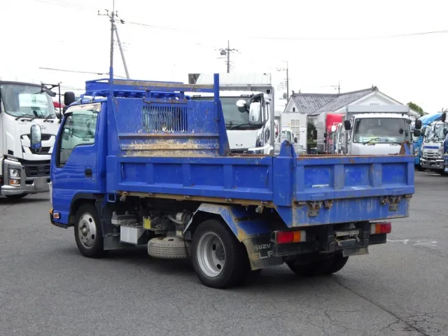 いすゞ エルフ TPG-NKR85AN(2WD)の写真3